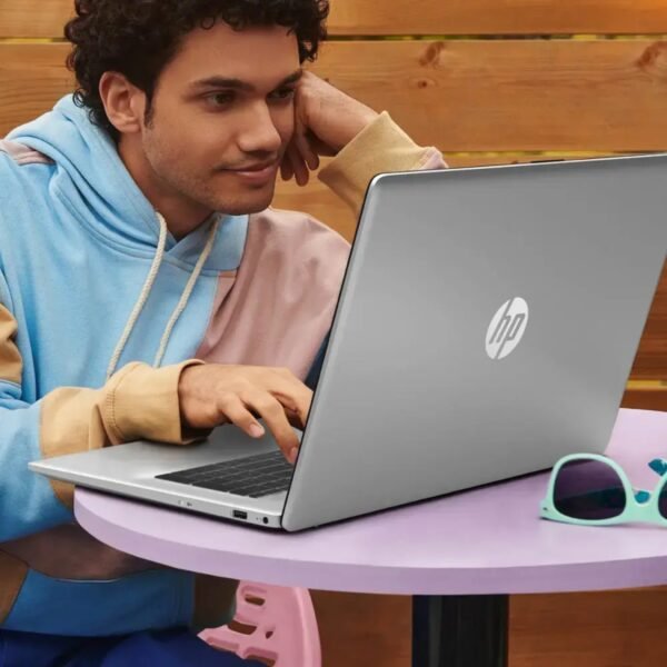 HP - 17.3" HD+ Laptop - Intel Core i3 - 8GB Memory - 256GB SSD